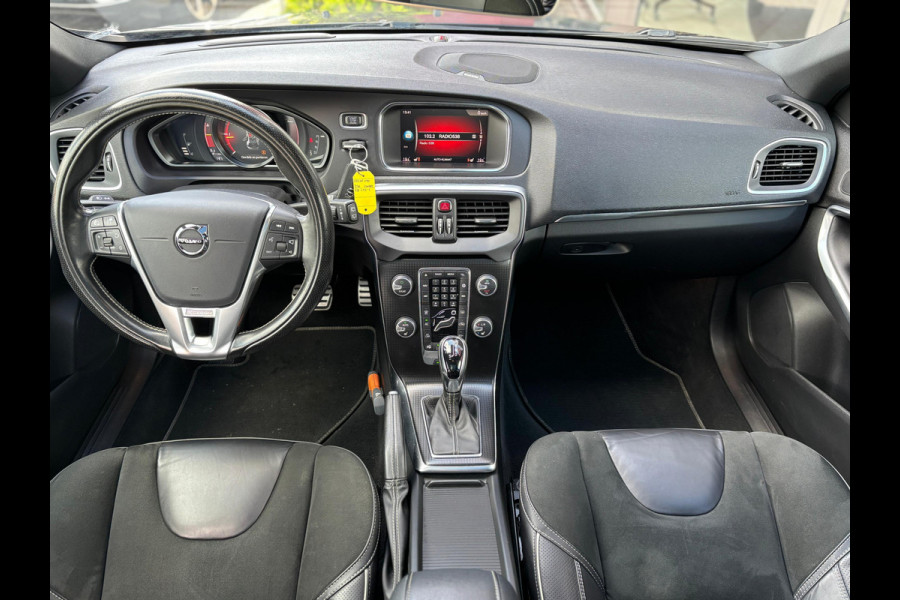Volvo V40 2.0 D3 R-Design Polar+ Sport