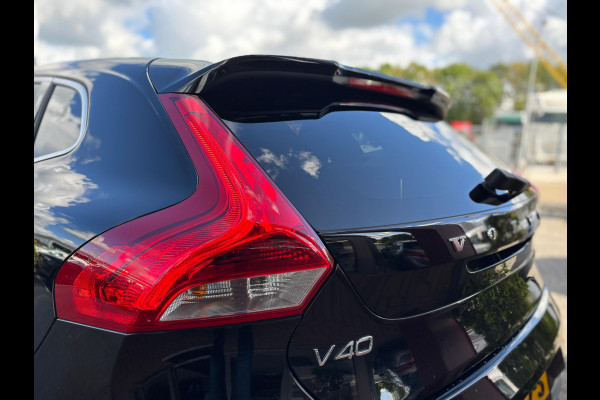 Volvo V40 2.0 D3 R-Design Polar+ Sport