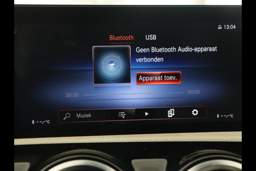 Mercedes-Benz A-Klasse 250e Business Solution Luxury | Panoramadak | Leder | Stoelverwarming | Memory | Keyless | Carplay | Sfeerverlichting | PHEV | Plug In