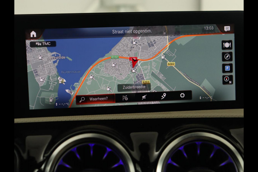 Mercedes-Benz A-Klasse 250e Business Solution Luxury | Panoramadak | Leder | Stoelverwarming | Memory | Keyless | Carplay | Sfeerverlichting | PHEV | Plug In