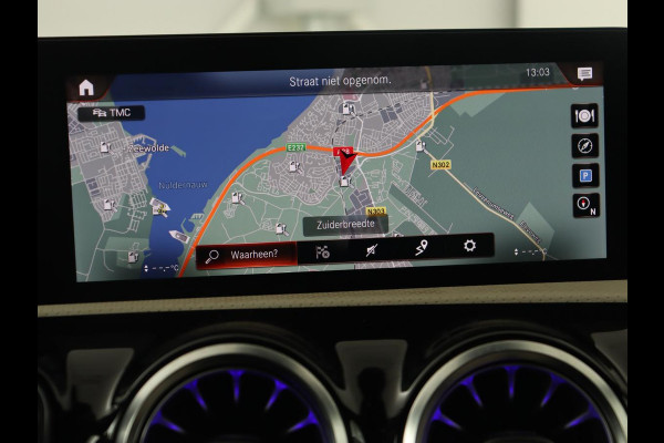 Mercedes-Benz A-Klasse 250e Business Solution Luxury | Panoramadak | Leder | Stoelverwarming | Memory | Keyless | Carplay | Sfeerverlichting | PHEV | Plug In