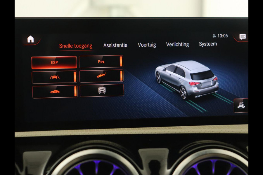 Mercedes-Benz A-Klasse 250e Business Solution Luxury | Panoramadak | Leder | Stoelverwarming | Memory | Keyless | Carplay | Sfeerverlichting | PHEV | Plug In