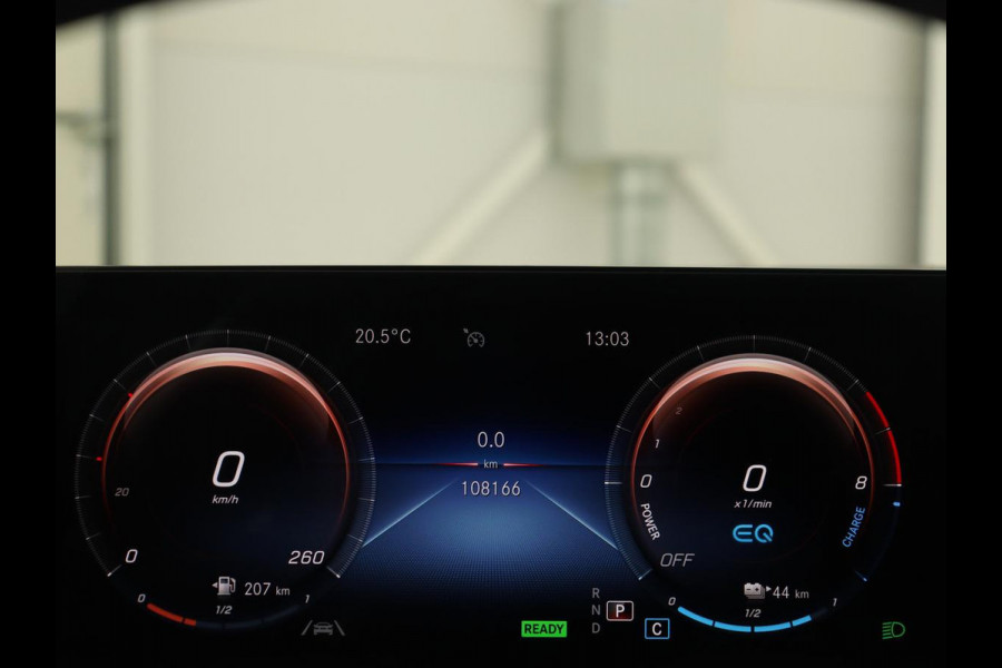 Mercedes-Benz A-Klasse 250e Business Solution Luxury | Panoramadak | Leder | Stoelverwarming | Memory | Keyless | Carplay | Sfeerverlichting | PHEV | Plug In