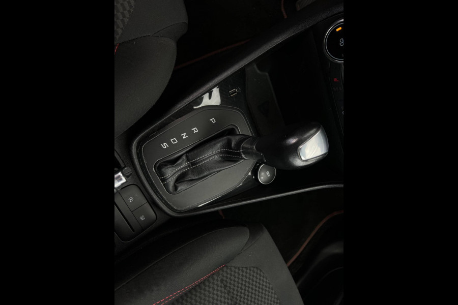 Ford Fiesta 1.0 EcoBoost ST - Line AUTOMAAT  | STOELVERW | TREKHAAK | Ford Fiesta 1.0 EcoBoost ST - Line AUTOMAAT  | STOELVERW | TREKHAAK |
