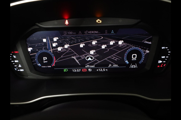 Audi Q3 35 TFSI Pro Line business 150 pk S-tronic | Navigatie | Parkeersensoren achter | Adaptieve cruise control | Lichtmetalen velgen 19" | Stoelverwarming |