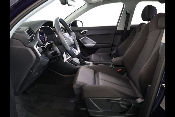 Audi Q3 35 TFSI Pro Line business 150 pk S-tronic | Navigatie | Parkeersensoren achter | Adaptieve cruise control | Lichtmetalen velgen 19" | Stoelverwarming |