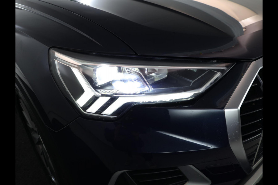 Audi Q3 35 TFSI Pro Line business 150 pk S-tronic | Navigatie | Parkeersensoren achter | Adaptieve cruise control | Lichtmetalen velgen 19" | Stoelverwarming |