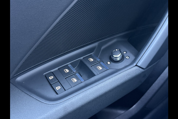 Audi A3 Sportback 30 TFSI Business edition | Leder | Apple Carplay | Navi | 18'' Inch