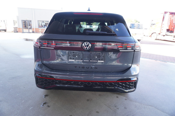 Volkswagen Tiguan 1.5 eHybrid R-Line Edition 272 PK Hybride nr.V012 | Climate | panorama dak | Trekhaak