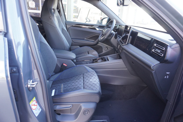 Volkswagen Tiguan 1.5 eHybrid R-Line Edition 272 PK Hybride nr.V012 | Climate | panorama dak | Trekhaak