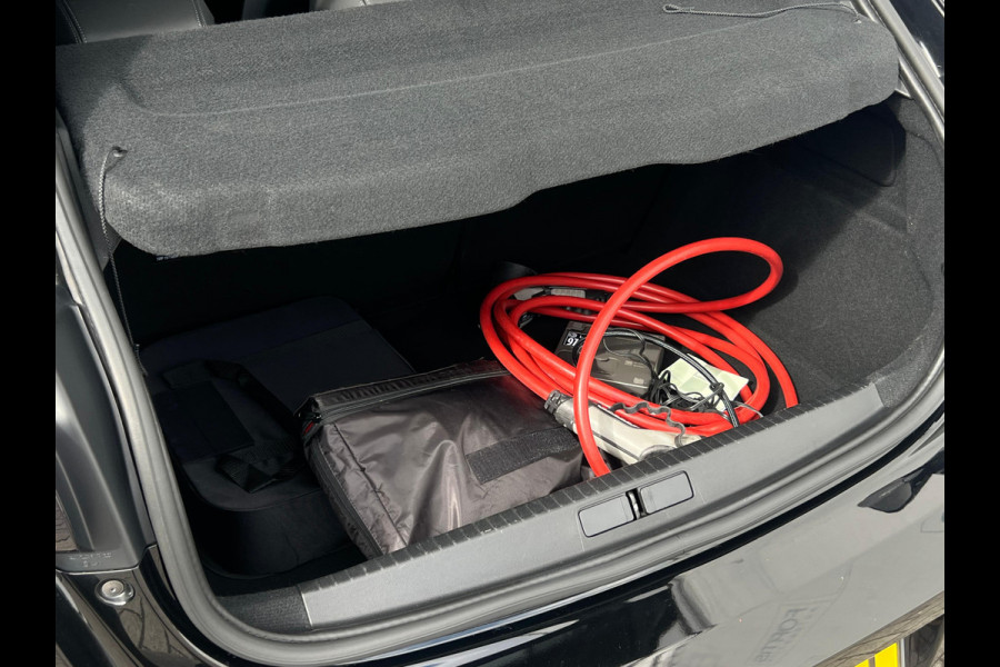 Peugeot e-208 EV Allure 50 kWh NL-AUTO | 1/2 LEDER | CAMERA | CARPLAY |