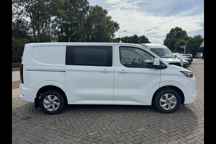 Ford E-Transit Custom 320 L1 Limited/Titanium Elektrisch | SCI | Ford Voorraad |  65kWh 218pk | Frozen White | Dubbele zijschuifdeur | Ruit in laadschot | Ruit in rechter zijschuifdeur| Verwarmbare passagiersstoel (8-weg verstelbaar) | Inklapbare trekhaak | Centrale dubbele vergrendeling | Driver Assistance Pack Premium | AGM accu | BEV 3-fase oplaadkabel 10 meter