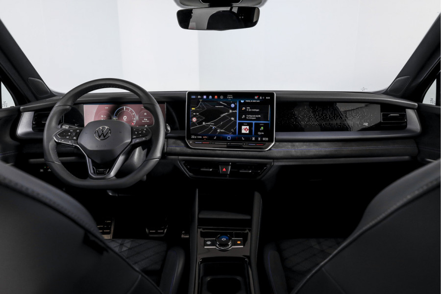 Volkswagen Tayron 1.5 eHybrid 272 PK R-Line Edition - Automaat | Black Style Pakket | S/K-Panodak | Elek. Trekhaak | Dig. Cockpit | Adapt. Cruise | Stoel-+Stuurverw. | PDC | 360 Camera | NAV+App. Connect | ECC | Elek. Klep | DAB | LM 20" | 0237