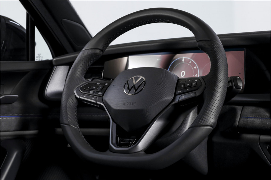 Volkswagen Tayron 1.5 eHybrid 272 PK R-Line Edition - Automaat | Black Style Pakket | S/K-Panodak | Elek. Trekhaak | Dig. Cockpit | Adapt. Cruise | Stoel-+Stuurverw. | PDC | 360 Camera | NAV+App. Connect | ECC | Elek. Klep | DAB | LM 20" | 0237