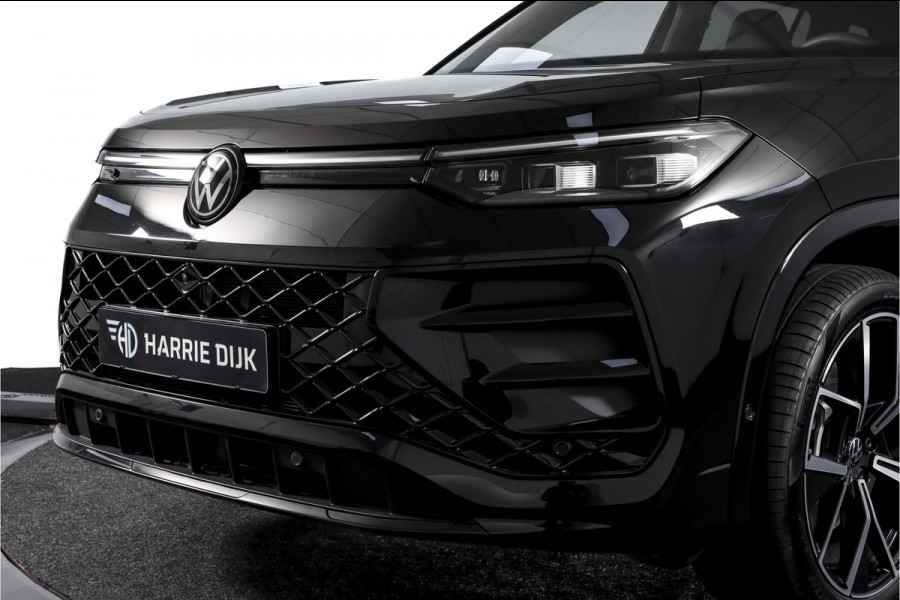 Volkswagen Tayron 1.5 eHybrid 272 PK R-Line Edition - Automaat | Black Style Pakket | S/K-Panodak | Elek. Trekhaak | Dig. Cockpit | Adapt. Cruise | Stoel-+Stuurverw. | PDC | 360 Camera | NAV+App. Connect | ECC | Elek. Klep | DAB | LM 20" | 0237