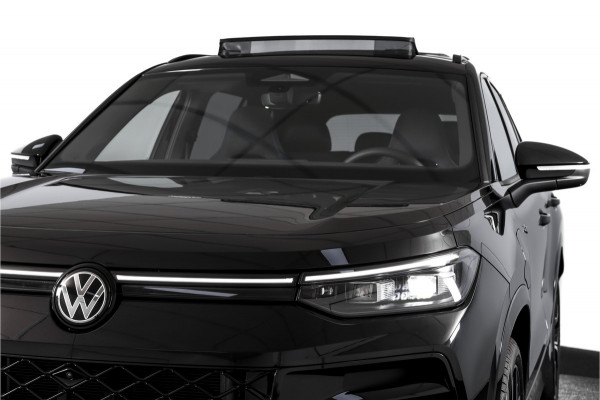 Volkswagen Tayron 1.5 eHybrid 272 PK R-Line Edition - Automaat | Black Style Pakket | S/K-Panodak | Elek. Trekhaak | Dig. Cockpit | Adapt. Cruise | Stoel-+Stuurverw. | PDC | 360 Camera | NAV+App. Connect | ECC | Elek. Klep | DAB | LM 20" | 0237