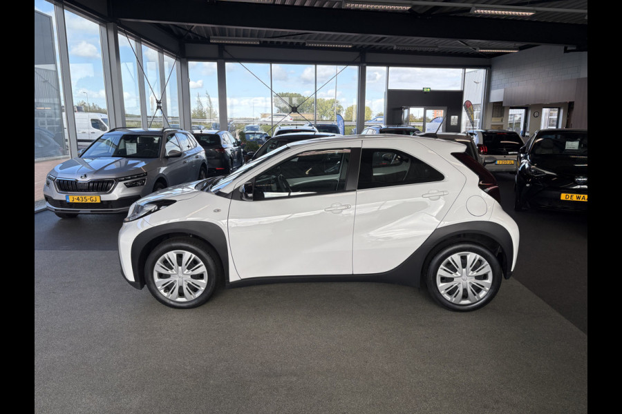 Toyota Aygo X 1.0 VVT-i 73pk Play 5-drs. ADAPT.CRUISE/CAMERA/CARPLAY/AIRCO