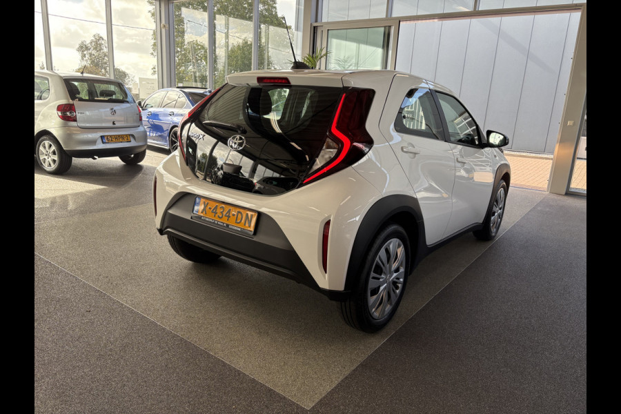 Toyota Aygo X 1.0 VVT-i 73pk Play 5-drs. ADAPT.CRUISE/CAMERA/CARPLAY/AIRCO