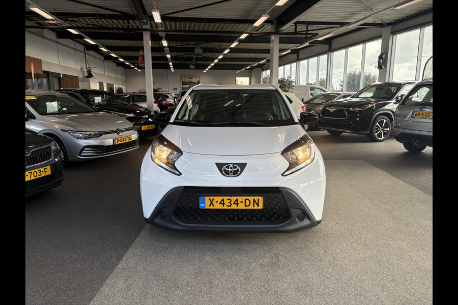 Toyota Aygo X 1.0 VVT-i 73pk Play 5-drs. ADAPT.CRUISE/CAMERA/CARPLAY/AIRCO