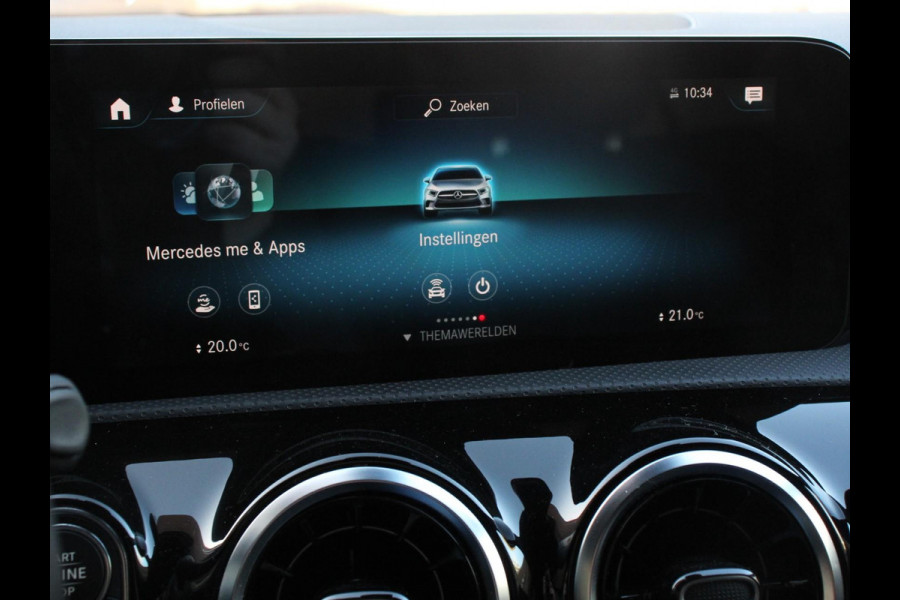 Mercedes-Benz A-Klasse 200 Progressive | Navigatie | Climate Control | Lane Assist | Camera | Trekhaak | DAB | LED | Verkeersbord Herkenning |