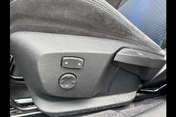 BMW 2 Serie Gran Coupé M235i xDrive High Exe, M Performance, Schaalstoel, Head-up, Harman/Kardon, Adaptive Cruise . Een proefrit levert het bewijs. Neem contact op en we maken een afspraak!