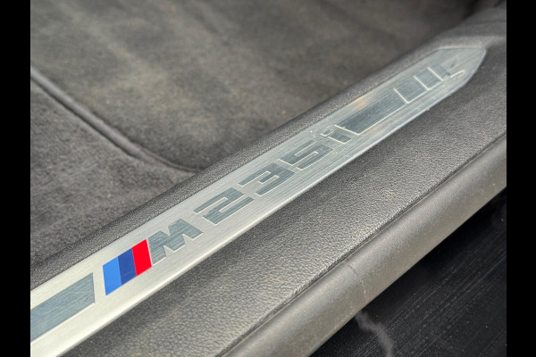 BMW 2 Serie Gran Coupé M235i xDrive High Exe, M Performance, Schaalstoel, Head-up, Harman/Kardon, Adaptive Cruise . Een proefrit levert het bewijs. Neem contact op en we maken een afspraak!