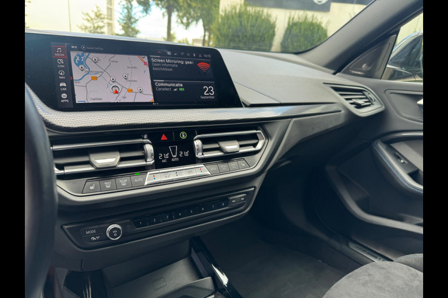 BMW 2 Serie Gran Coupé M235i xDrive High Exe, M Performance, Schaalstoel, Head-up, Harman/Kardon, Adaptive Cruise . Een proefrit levert het bewijs. Neem contact op en we maken een afspraak!