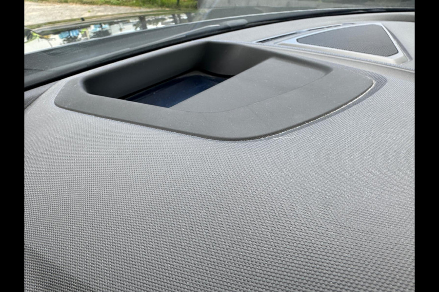 BMW 2 Serie Gran Coupé M235i xDrive High Exe, M Performance, Schaalstoel, Head-up, Harman/Kardon, Adaptive Cruise . Een proefrit levert het bewijs. Neem contact op en we maken een afspraak!