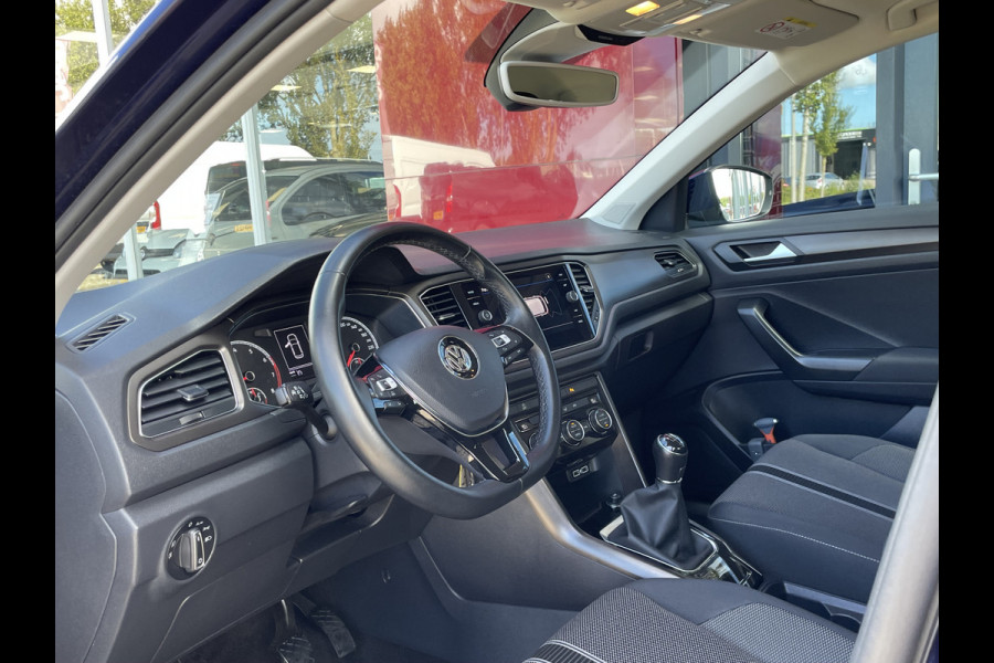Volkswagen T-Roc 1.0 TSI Style | Trekhaak | carplay | cruise control |