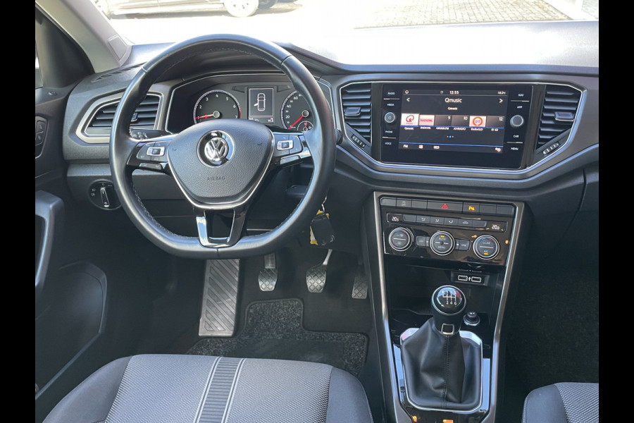 Volkswagen T-Roc 1.0 TSI Style | Trekhaak | carplay | cruise control |