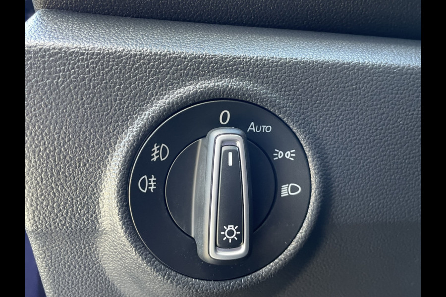 Volkswagen T-Roc 1.0 TSI Style | Trekhaak | carplay | cruise control |