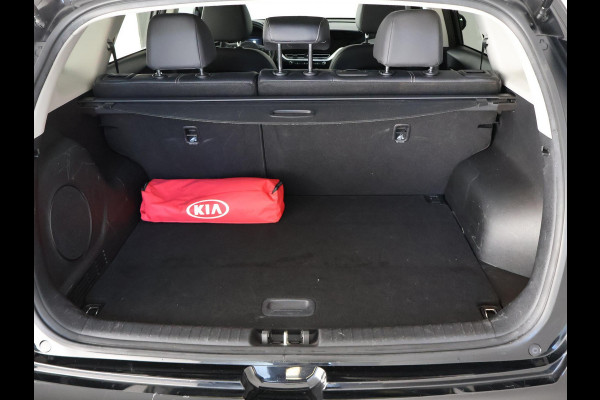 Kia e-Niro ExecutiveLine 64 kWh 1e EIG ACCUTEST 100% BIJNA 2021! 204 PK WLTP 468 KM!! 3-FASE. NAVI.DODEHOEK WARMTEPOMP GARANTIE TOT 12-2030**