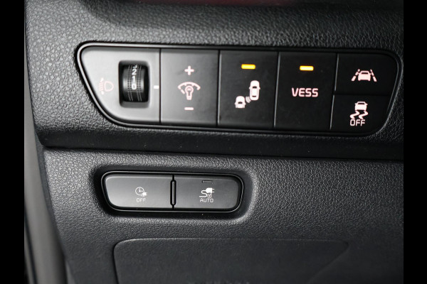 Kia e-Niro ExecutiveLine 64 kWh 1e EIG ACCUTEST 100% BIJNA 2021! 204 PK WLTP 468 KM!! 3-FASE. NAVI.DODEHOEK WARMTEPOMP GARANTIE TOT 12-2030**