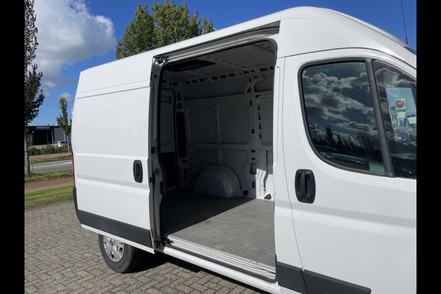 Fiat E-Ducato 3.5T L2H2 47 kWh | Camera | Mistlampen | Groot Scherm | Parkeersensoren Fiat E-Ducato 3.5T L2H2 47 kWh | Camera | Mistlampen | Groot Scherm | Parkeersensoren