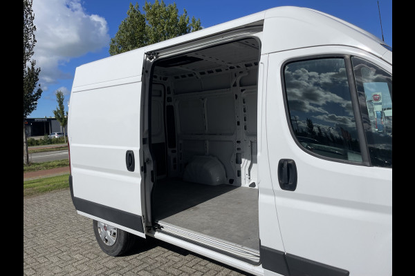 Fiat E-Ducato 3.5T L2H2 47 kWh | Camera | Mistlampen | Groot Scherm | Parkeersensoren Fiat E-Ducato 3.5T L2H2 47 kWh | Camera | Mistlampen | Groot Scherm | Parkeersensoren