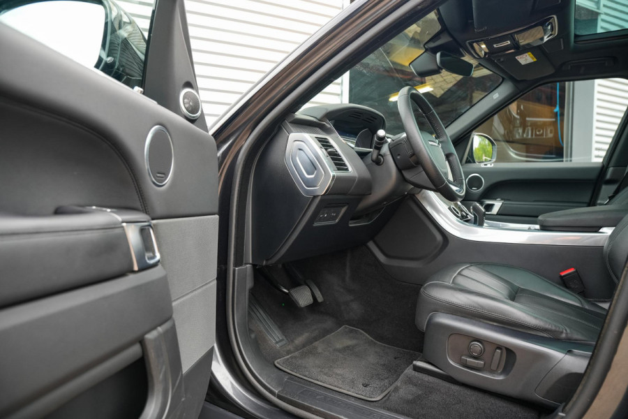 Land Rover Range Rover Sport 2.0 P400e SE R Dynamic Panoramadak Matrix LED Luchtvering Keyless Leer 21''LM