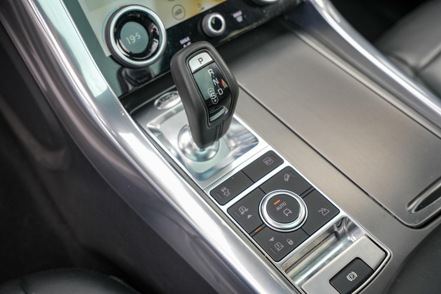 Land Rover Range Rover Sport 2.0 P400e SE R Dynamic Panoramadak Matrix LED Luchtvering Keyless Leer 21''LM