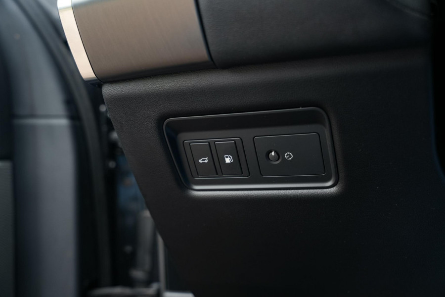 Land Rover Range Rover Sport 2.0 P400e SE R Dynamic Panoramadak Matrix LED Luchtvering Keyless Leer 21''LM