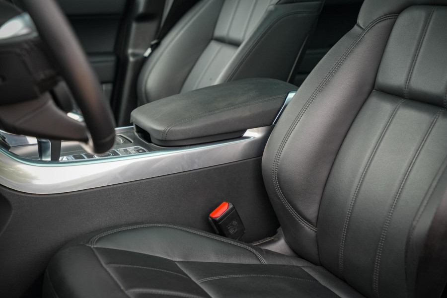 Land Rover Range Rover Sport 2.0 P400e SE R Dynamic Panoramadak Matrix LED Luchtvering Keyless Leer 21''LM