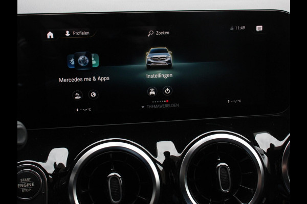 Mercedes-Benz GLA 200 Automaat AMG Line Nieuw model! | Navigatie | Climate Control | Camera | Half leder/alcantara | Led | Electrische achterklep | 19"Lichtmetalen velgen