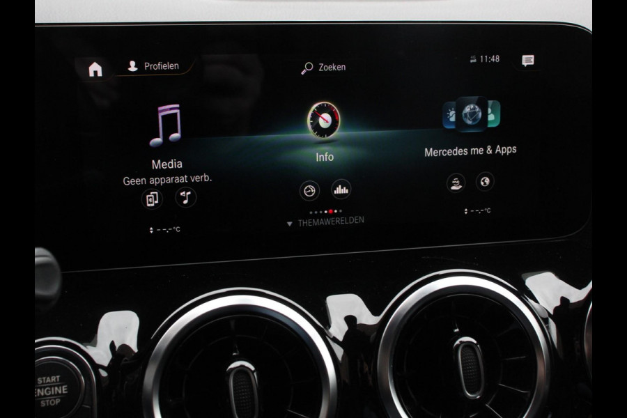 Mercedes-Benz GLA 200 Automaat AMG Line Nieuw model! | Navigatie | Climate Control | Camera | Half leder/alcantara | Led | Electrische achterklep | 19"Lichtmetalen velgen