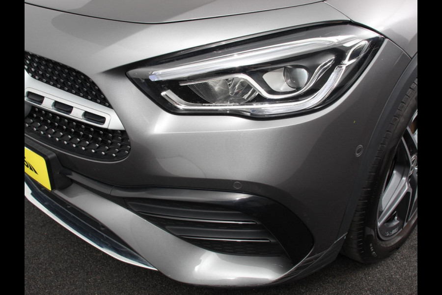 Mercedes-Benz GLA 200 Automaat AMG Line Nieuw model! | Navigatie | Climate Control | Camera | Half leder/alcantara | Led | Electrische achterklep | 19"Lichtmetalen velgen