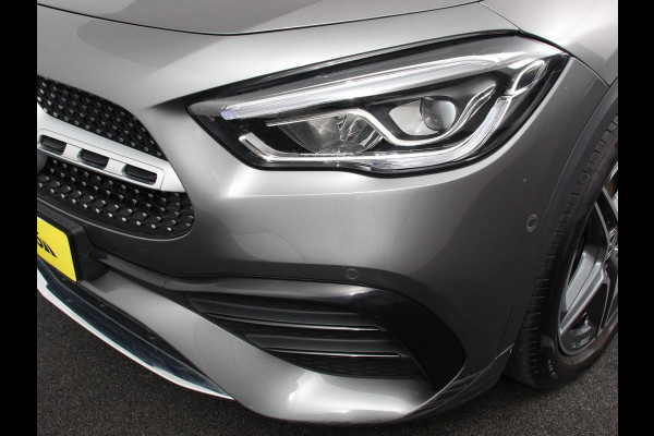 Mercedes-Benz GLA 200 Automaat AMG Line Nieuw model! | Navigatie | Climate Control | Camera | Half leder/alcantara | Led | Electrische achterklep | 19"Lichtmetalen velgen