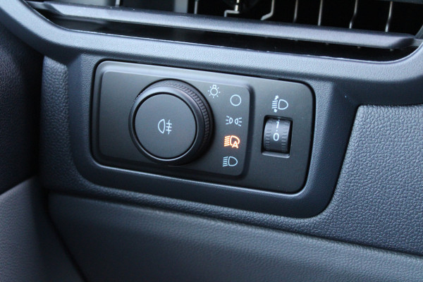 Ford Transit Custom 320 2.0 TDCI L2H1 Trend 170pk - Stoelverwarming - LED - Camera - Carplay/Android - Cruise - Rijklaar
