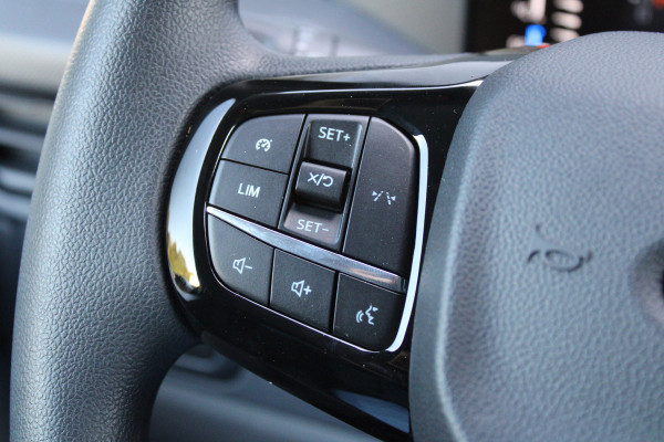 Ford Transit Custom 320 2.0 TDCI L2H1 Trend 170pk - Stoelverwarming - LED - Camera - Carplay/Android - Cruise - Rijklaar