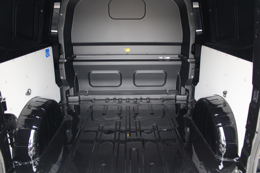 Ford Transit Custom 320 2.0 TDCI L2H1 Trend DC 136pk - Trekhaak - Camera - Stoelverwarming - Carplay/Android - Rijklaar