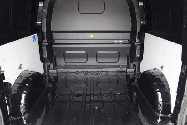 Ford Transit Custom 320 2.0 TDCI L2H1 Trend DC 136pk - Trekhaak - Camera - Stoelverwarming - Carplay/Android - Rijklaar