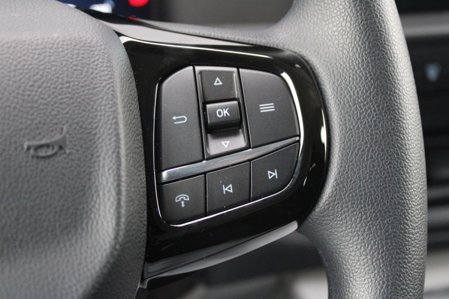 Ford Transit Custom 320 2.0 TDCI L2H1 Trend DC 136pk - Trekhaak - Camera - Stoelverwarming - Carplay/Android - Rijklaar