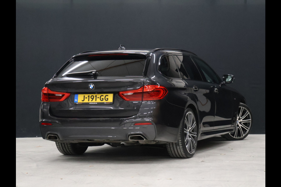BMW 5 Serie Touring 520i M Sport [SCHUIFKANTELDAK, TREKHAAK, CAMERA, AUTOMATISCHE STOELEN, CRUISE CONTROL, HUD, APPLE CARPLAY, ANDROID AUTO, STOELVERWARMING, AUTO AIRCO, NAVI, NIEUWSTAAT]