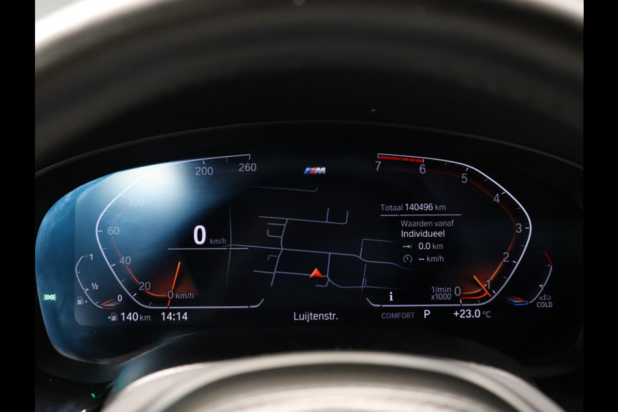 BMW 5 Serie Touring 520i M Sport [SCHUIFKANTELDAK, TREKHAAK, CAMERA, AUTOMATISCHE STOELEN, CRUISE CONTROL, HUD, APPLE CARPLAY, ANDROID AUTO, STOELVERWARMING, AUTO AIRCO, NAVI, NIEUWSTAAT]